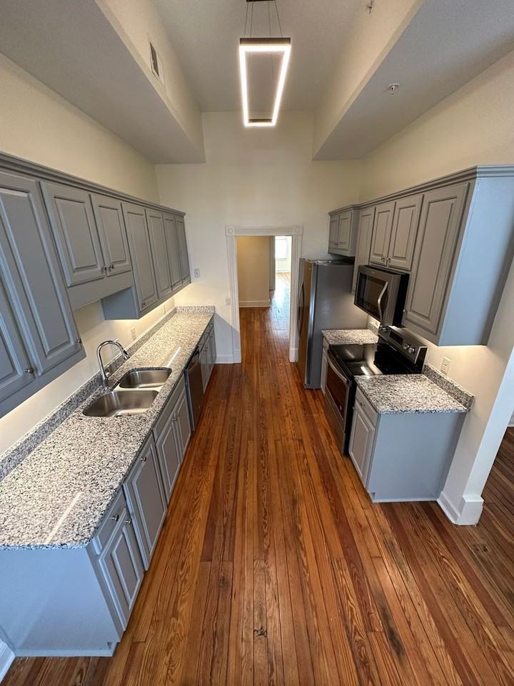 160A E Main St - Photo 4 of 18