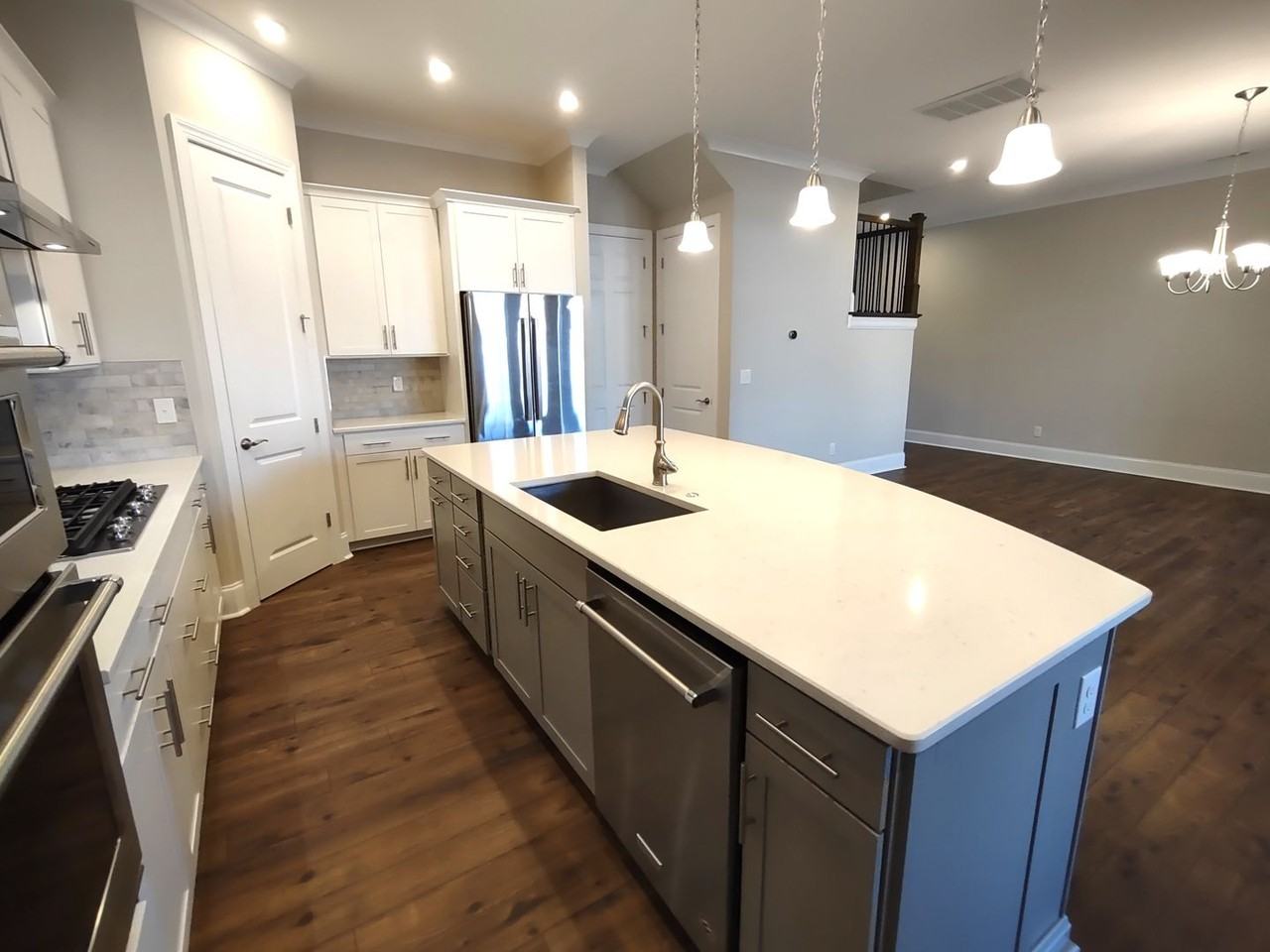 11139 Kilkenny Dr - Photo 2 of 33