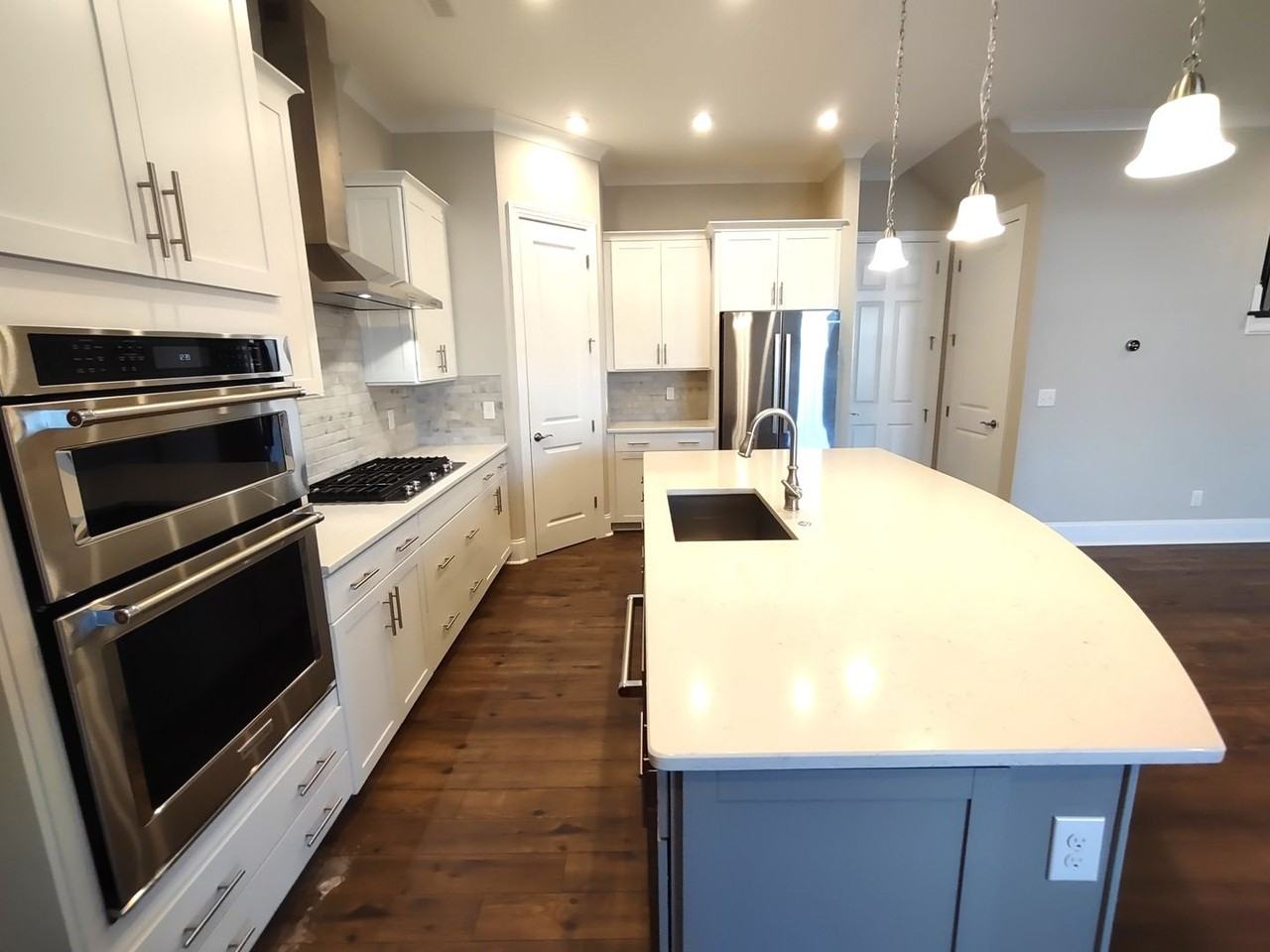 11139 Kilkenny Dr - Photo 3 of 33