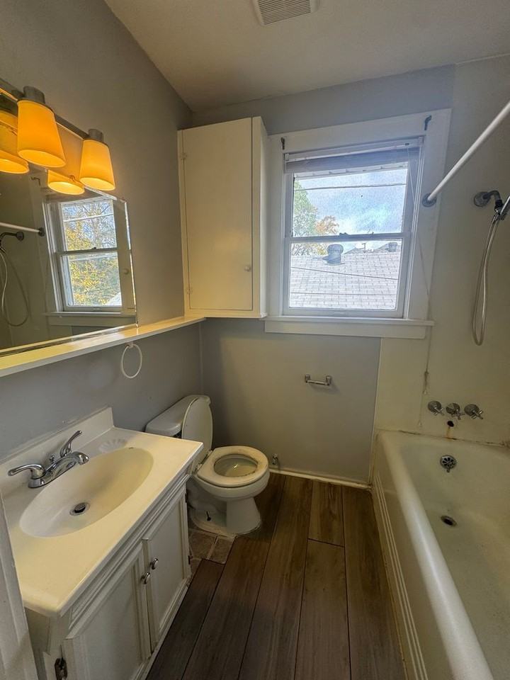 744 1/2 Ratcliff St - Photo 6 of 8