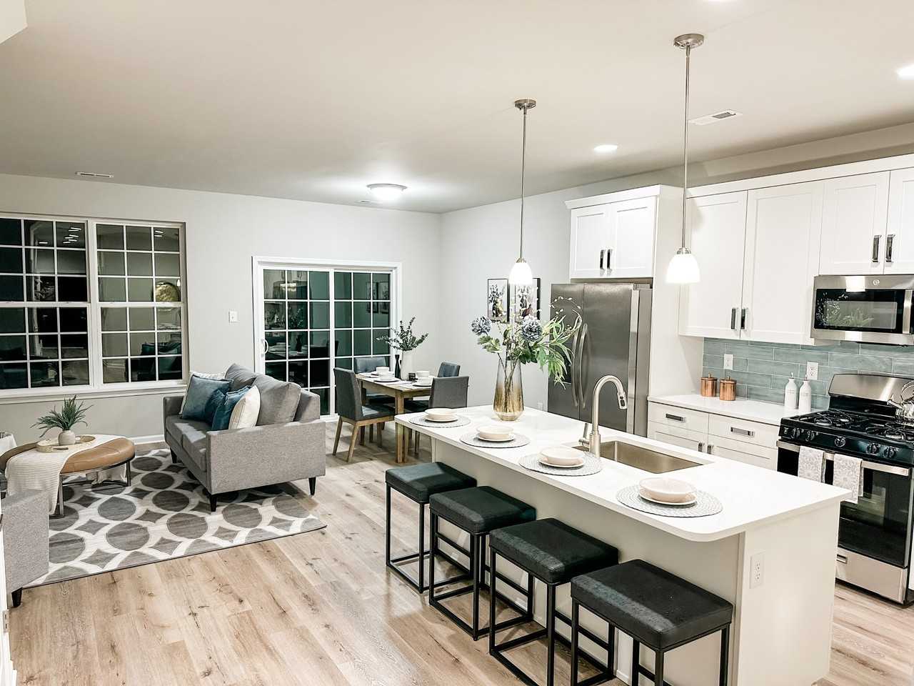 385 - The Retreat @ 385 Building 2 - Photo 3 of 14