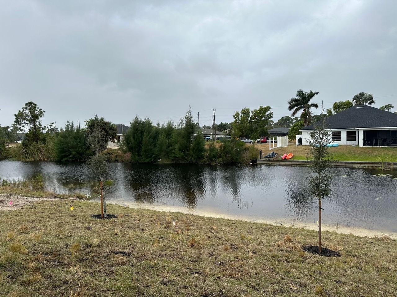 3918 Ne 19th Pl - Photo 2 of 2