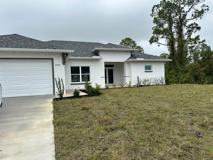 3610 Ne 9th Pl - Photo 1 of 1