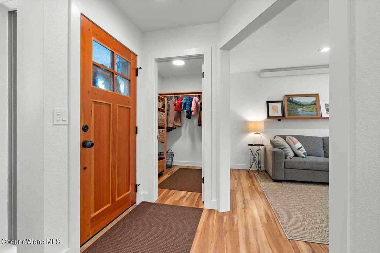 1010 N A St #1 - Photo 2 of 23