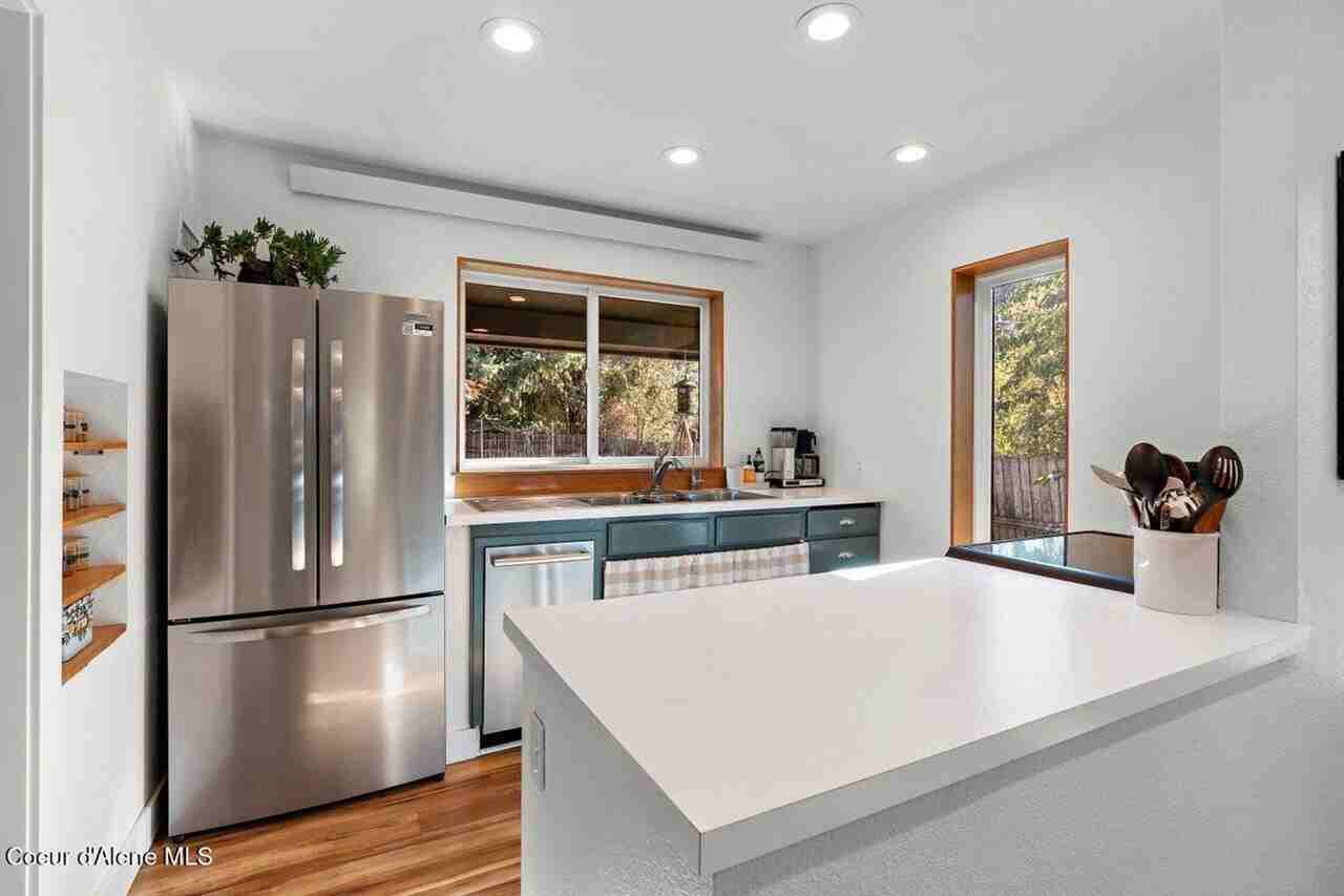 1010 N A St #1 - Photo 7 of 23