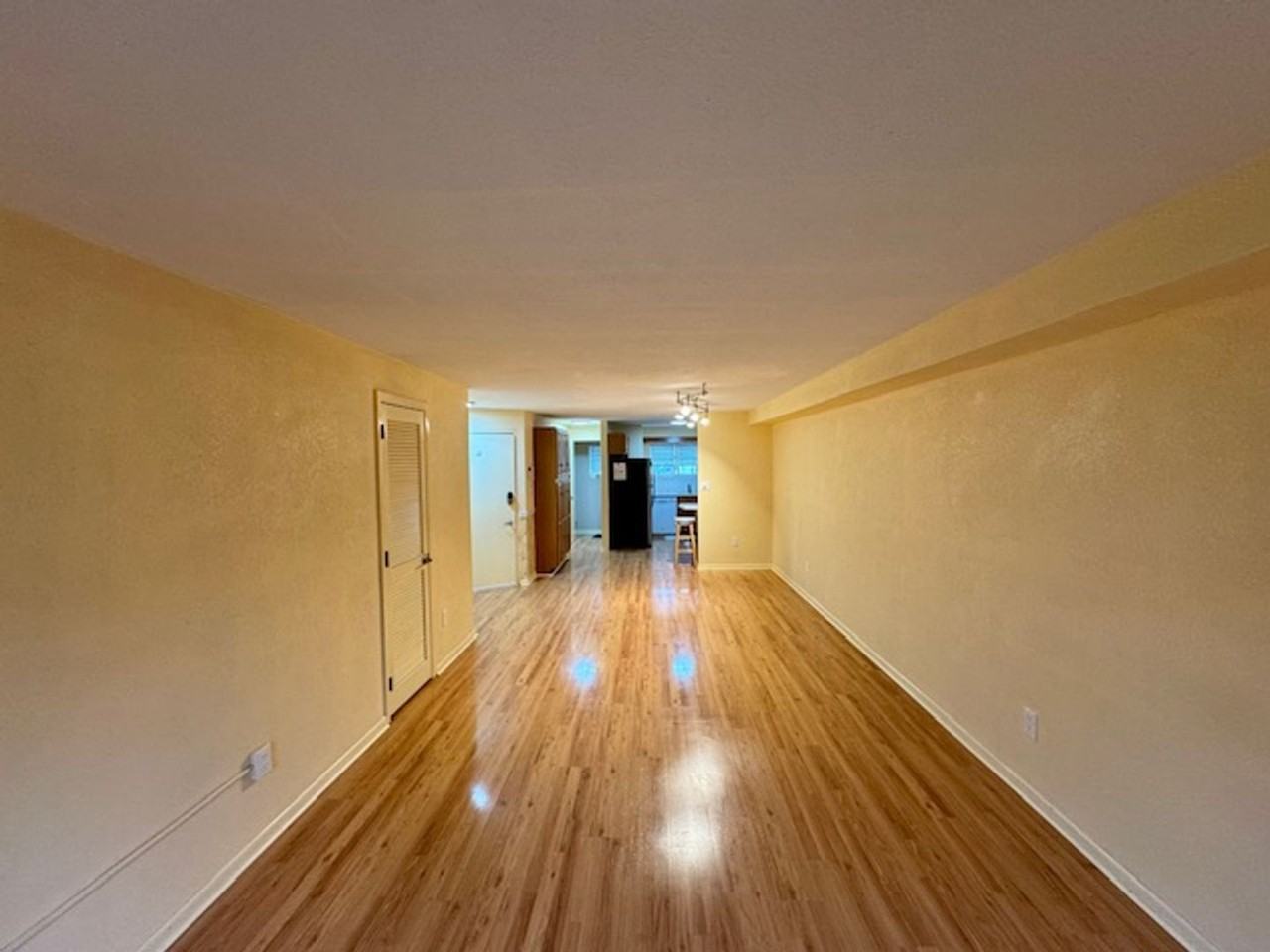 19 Front St - Photo 4 of 12