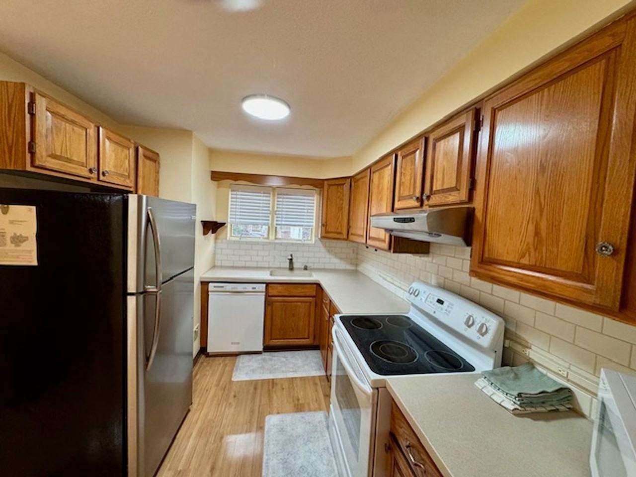 19 Front St - Photo 5 of 12