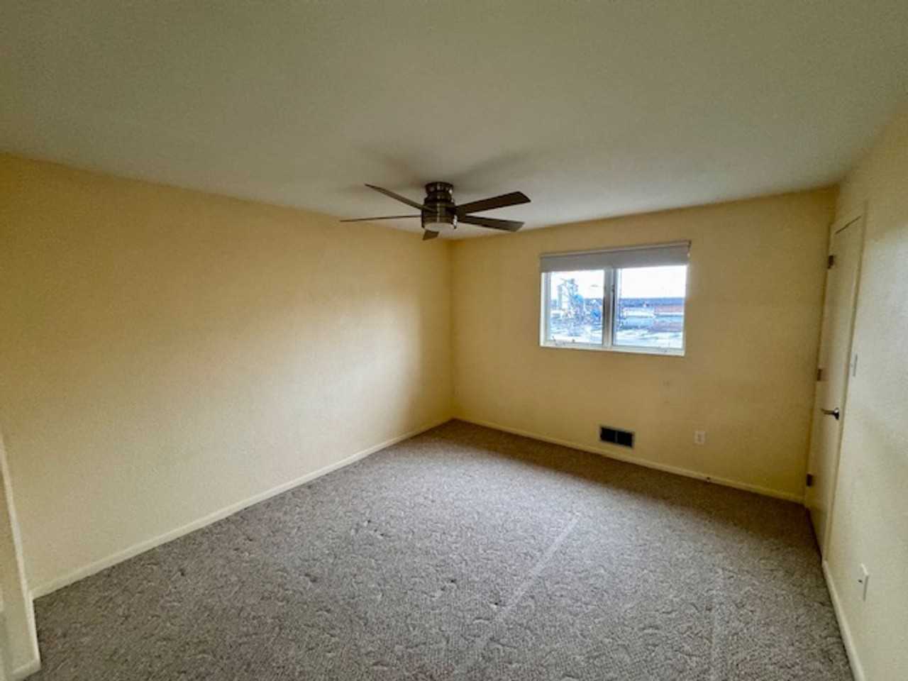 19 Front St - Photo 6 of 12