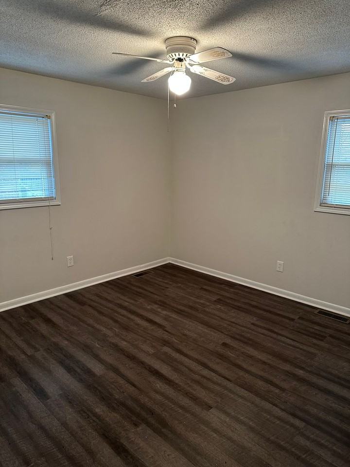 108 Cherrywood Dr - Photo 5 of 17