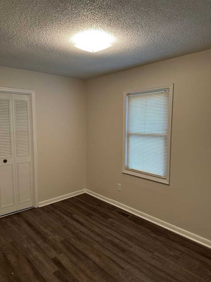 108 Cherrywood Dr - Photo 7 of 17