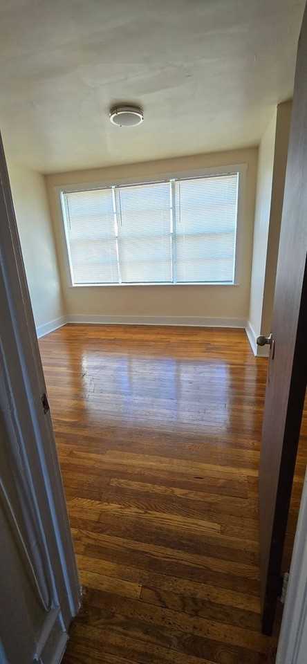 6012 N 20th St - Photo 6 of 21
