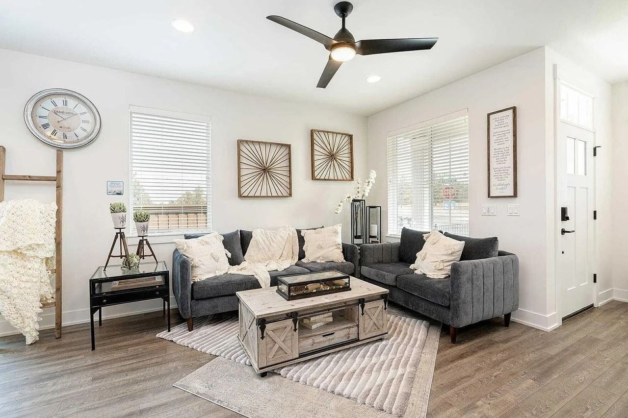 3062 Ne Terreo Pl - Photo 5 of 19