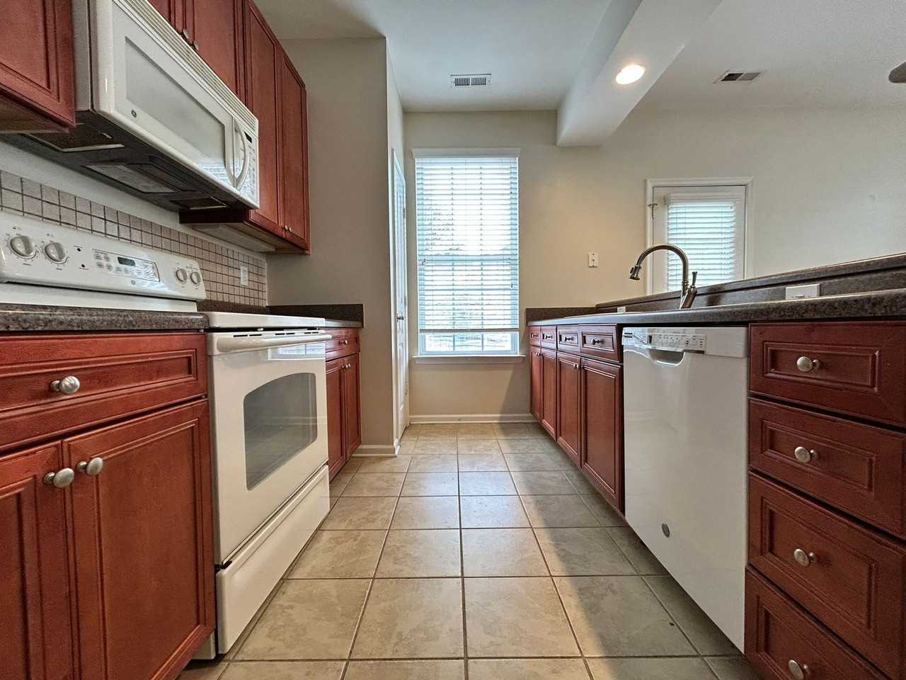 5329 Bramcote Pl - Photo 6 of 26