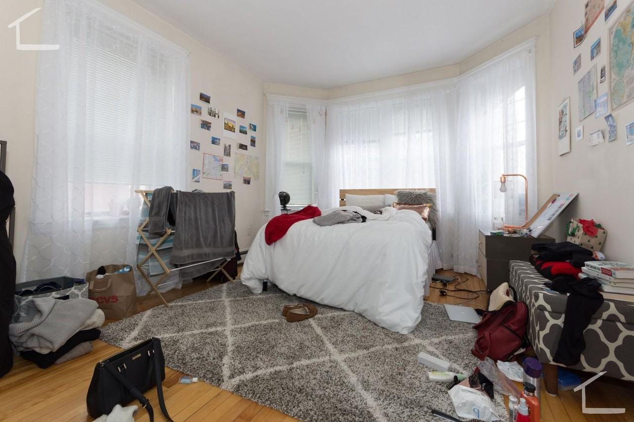 69 Babcock Street - Photo 4 of 8