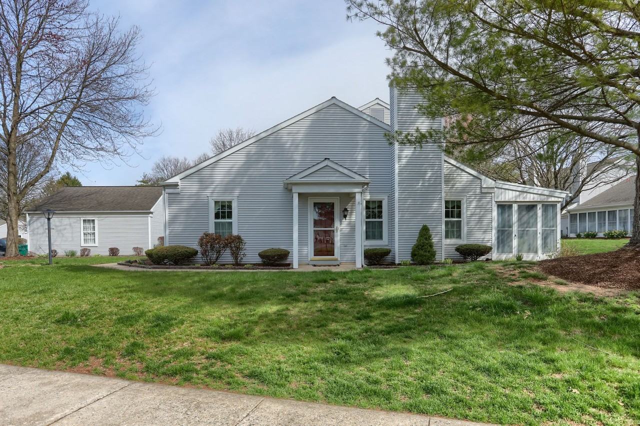 2101 Wexford Rd - Photo 3 of 40
