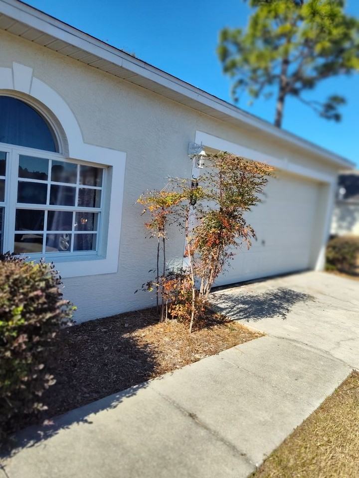 8026 Se 62nd Loop - Photo 2 of 18