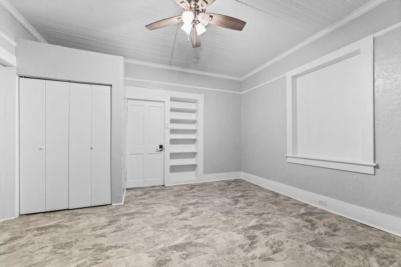 499 Boulevard Street - Photo 3 of 28