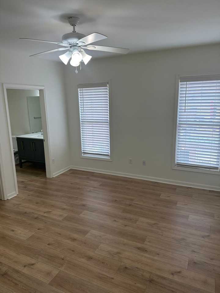 10639 Meeting Street - Photo 2 of 16