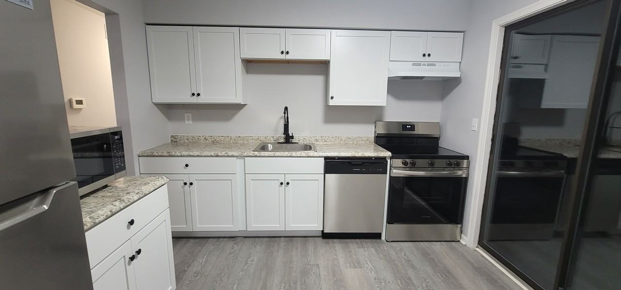 156 Breckenridge Dr #1 - Photo 5 of 13