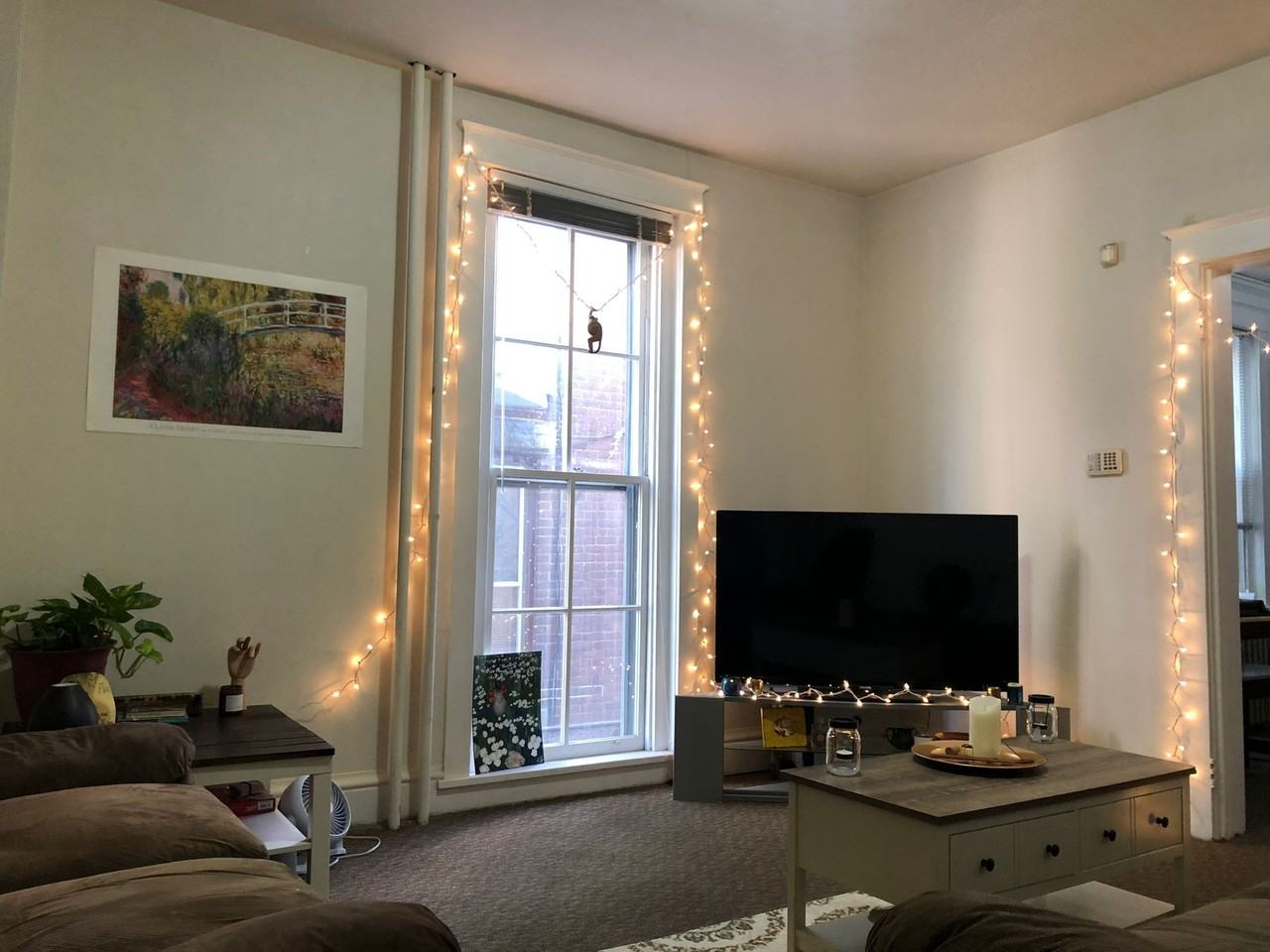 435 Montclair Ave - Photo 2 of 10