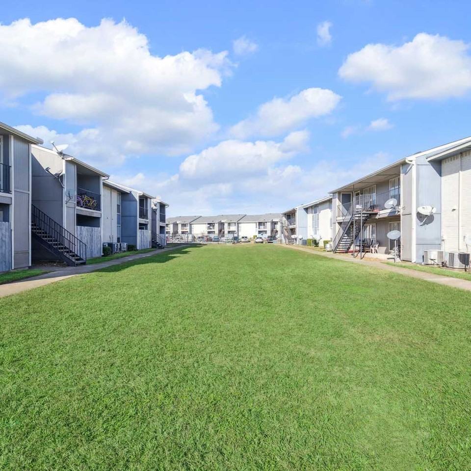 Dyersdale Village - Photo 2 of 11