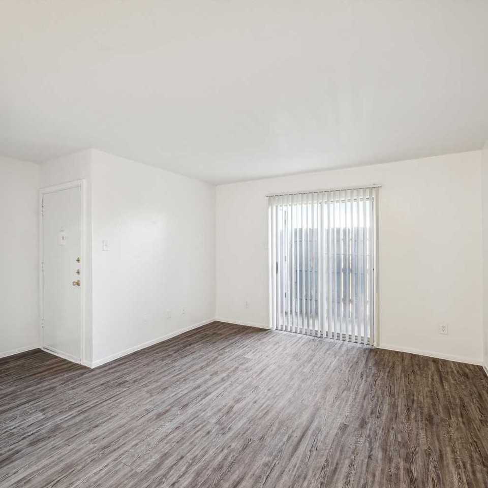 Dyersdale Village - Photo 5 of 11