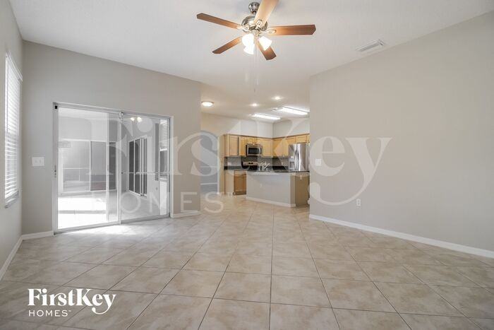 480 Acacia Tree Way - Photo 2 of 15