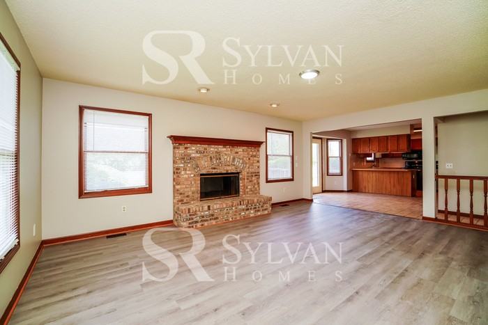 8138 Timothy Ln - Photo 3 of 15