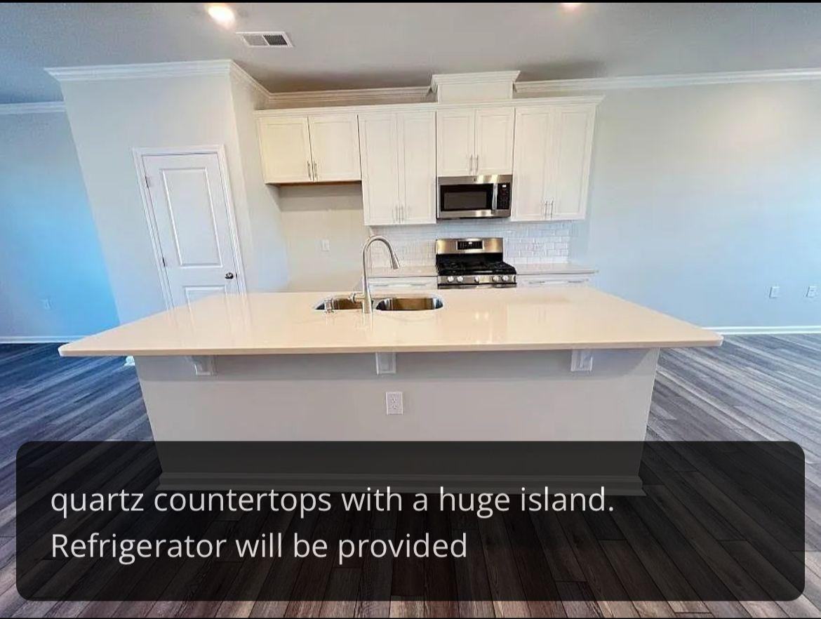 412 Odham Ln #412 - Photo 3 of 15