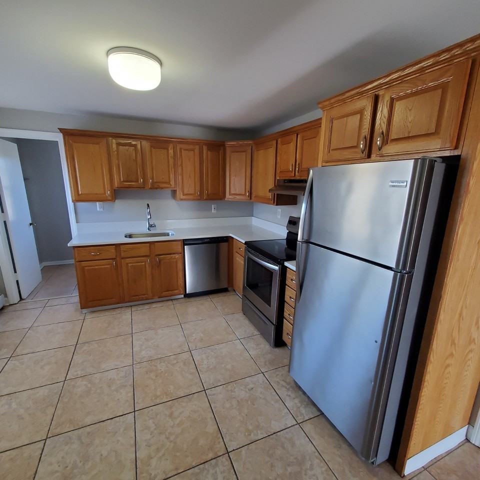 58 Pulaski St #3 - Photo 2 of 19