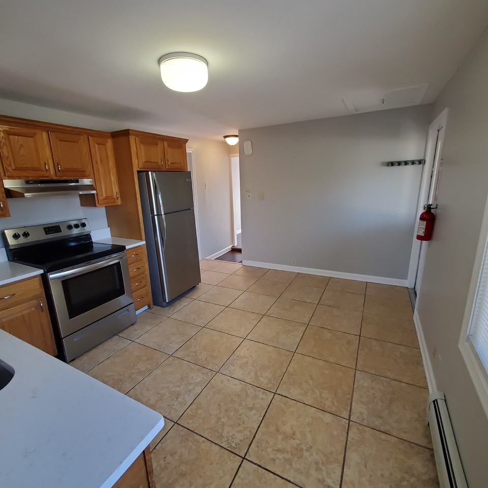 58 Pulaski St #3 - Photo 4 of 19