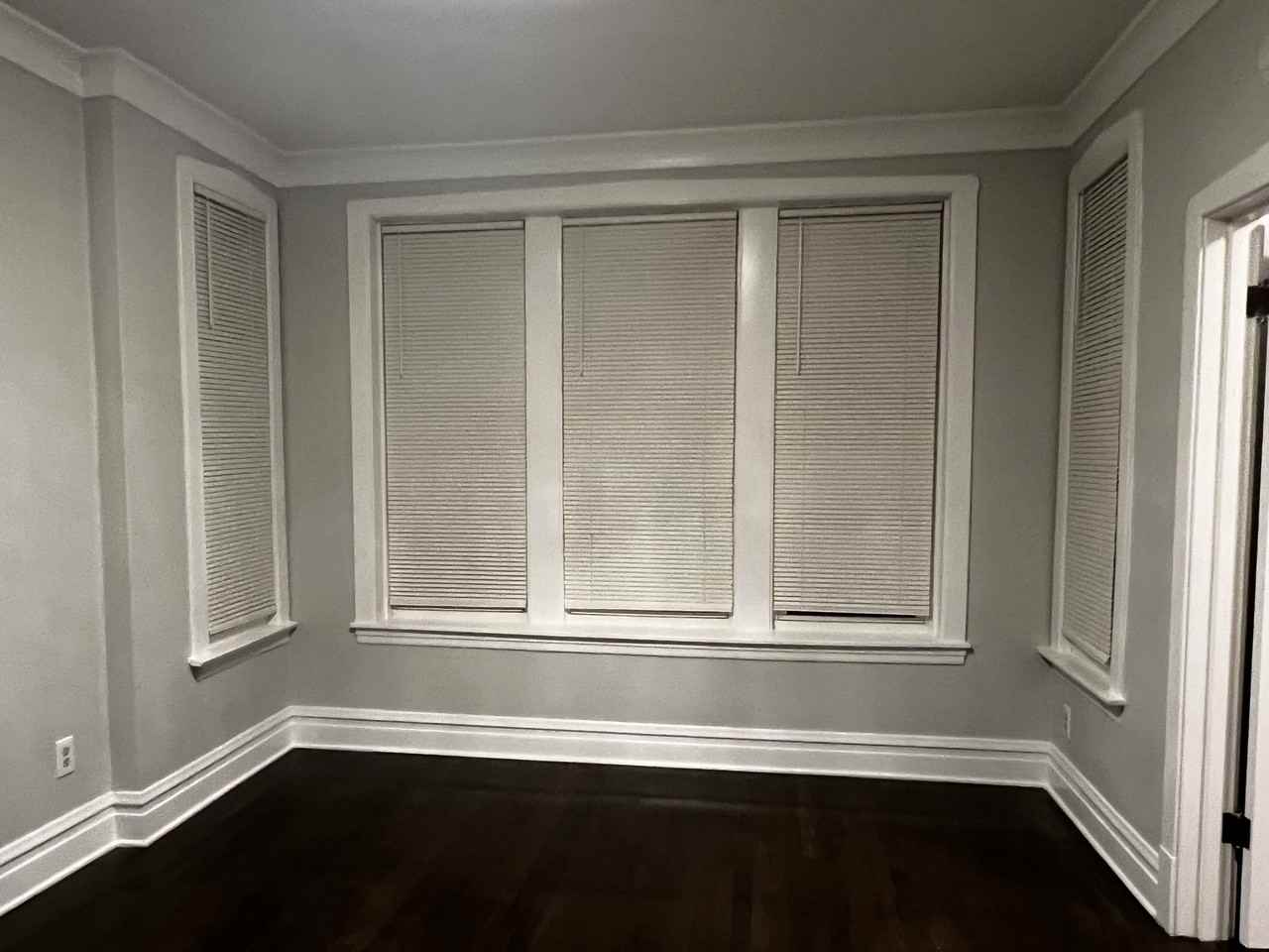 2141 S Fairfield Ave #2 - Photo 7 of 9