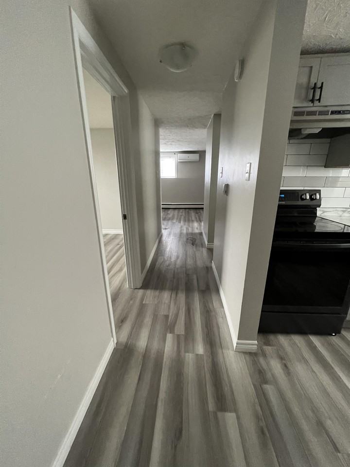 62 8th Streetunit 1 #1 - Photo 6 of 7