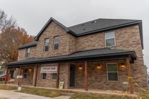 featured image of 1342 N Porter Rd