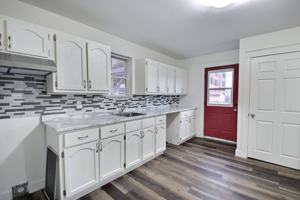 featured image of 142 Alma St #A