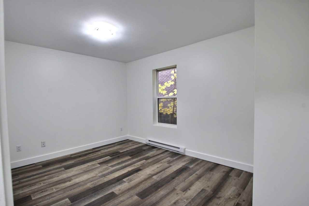 142 Alma St #A - Photo 4 of 7