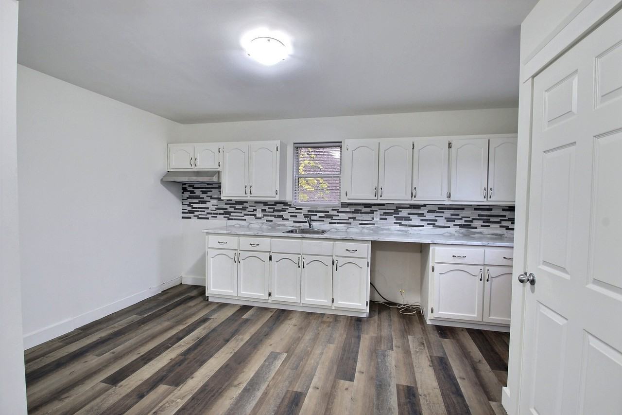 142 Alma St #A - Photo 6 of 7