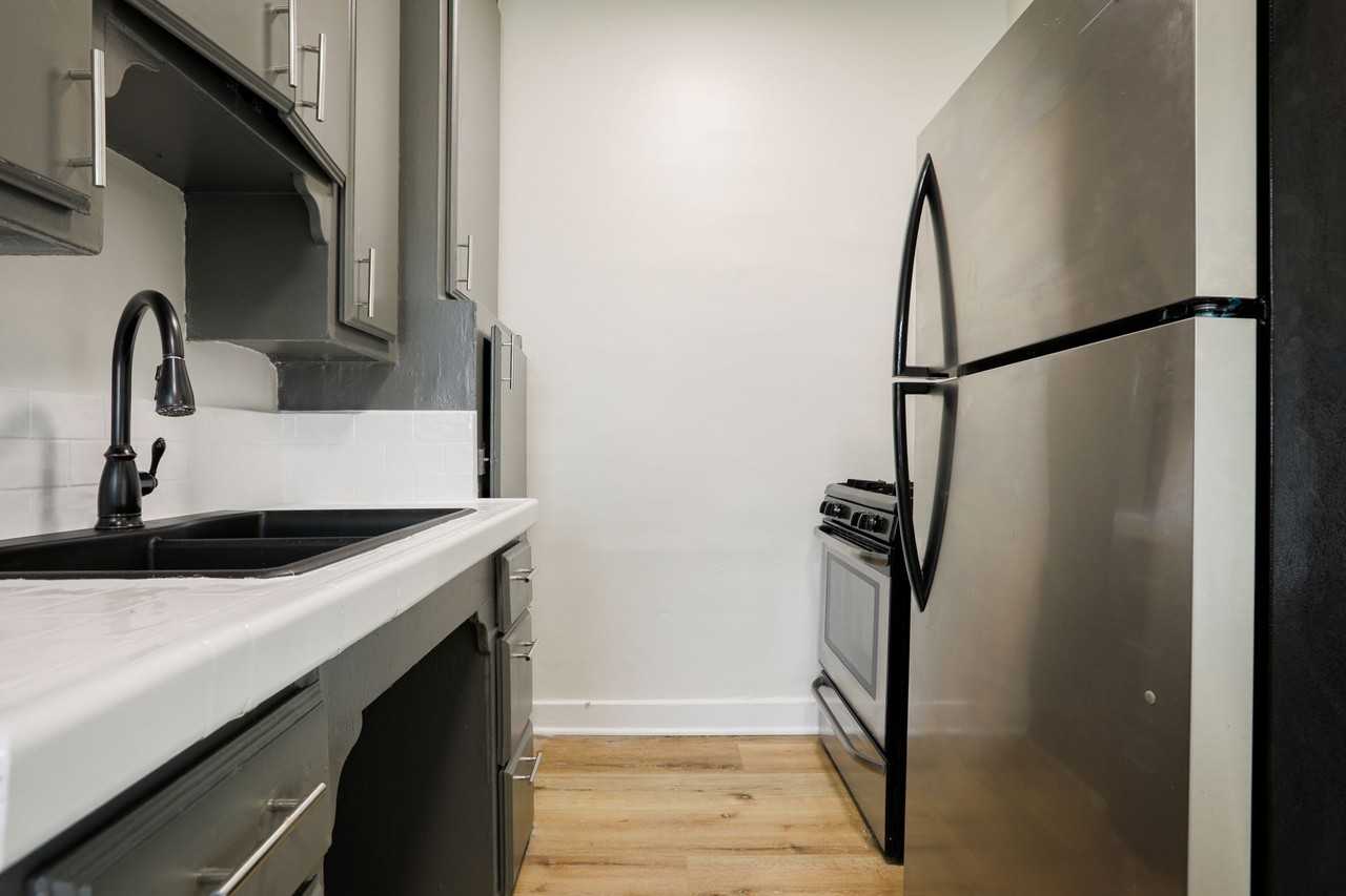 Cozy Studio with Amenities - Photo 2 of 10