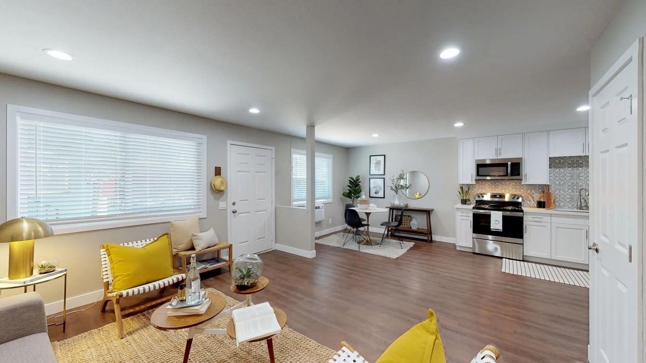 The Kentucky - Photo 5 of 6