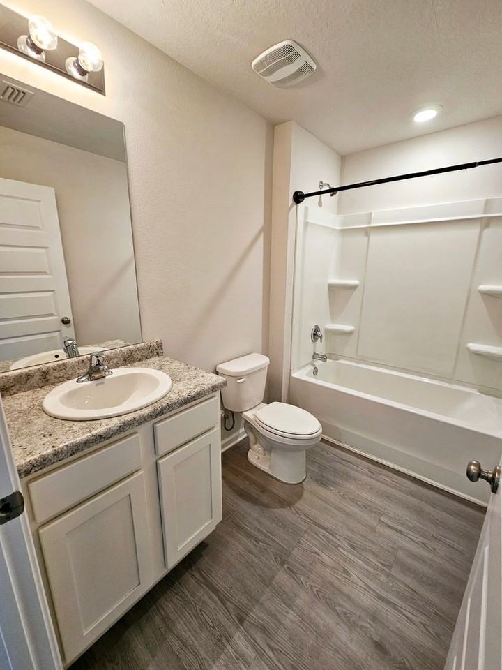 4953 Conner Ln - Photo 5 of 42