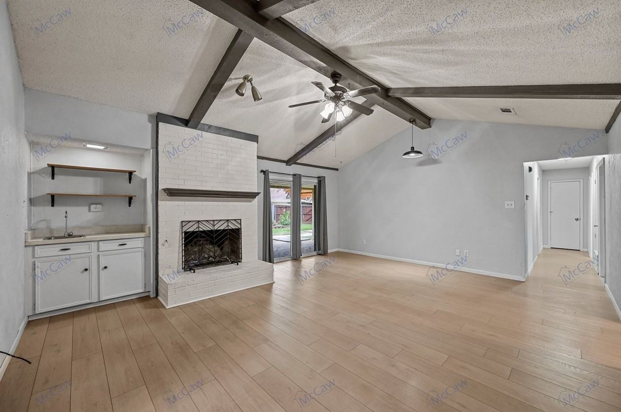 69 Lakewood Dr - Photo 2 of 21