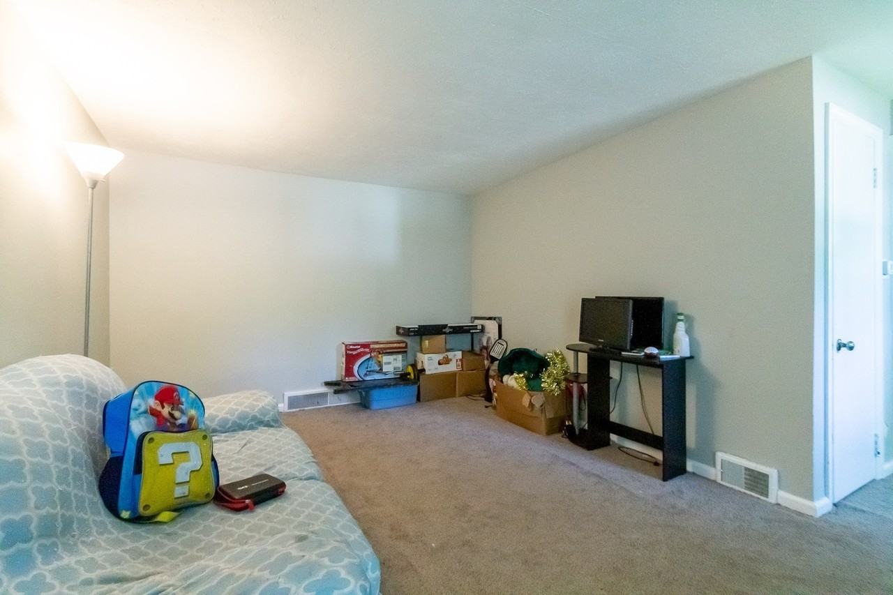 2604 W Ethel Ave - Photo 5 of 28