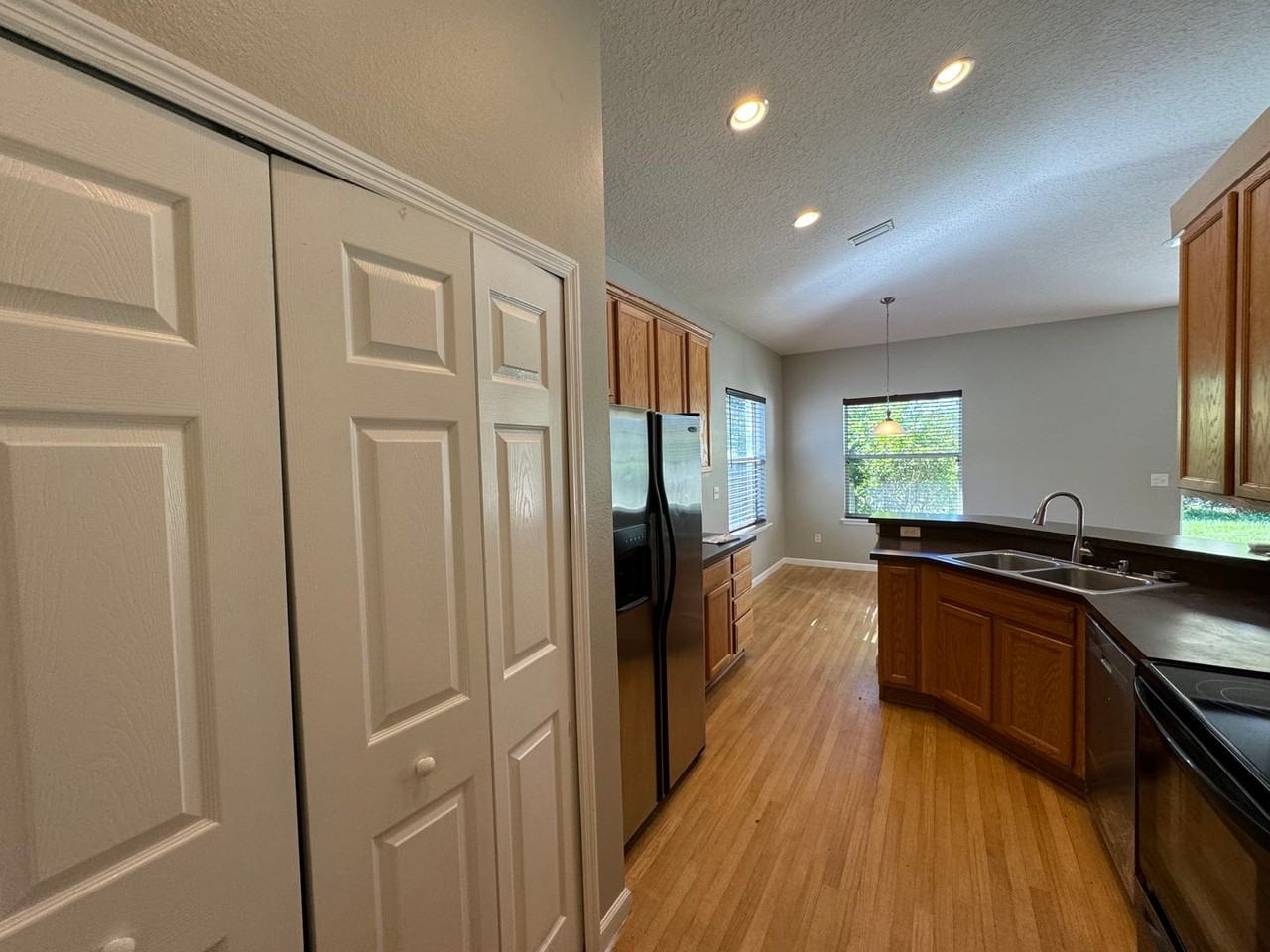 5312 Coquina Shores Ln - Photo 3 of 18