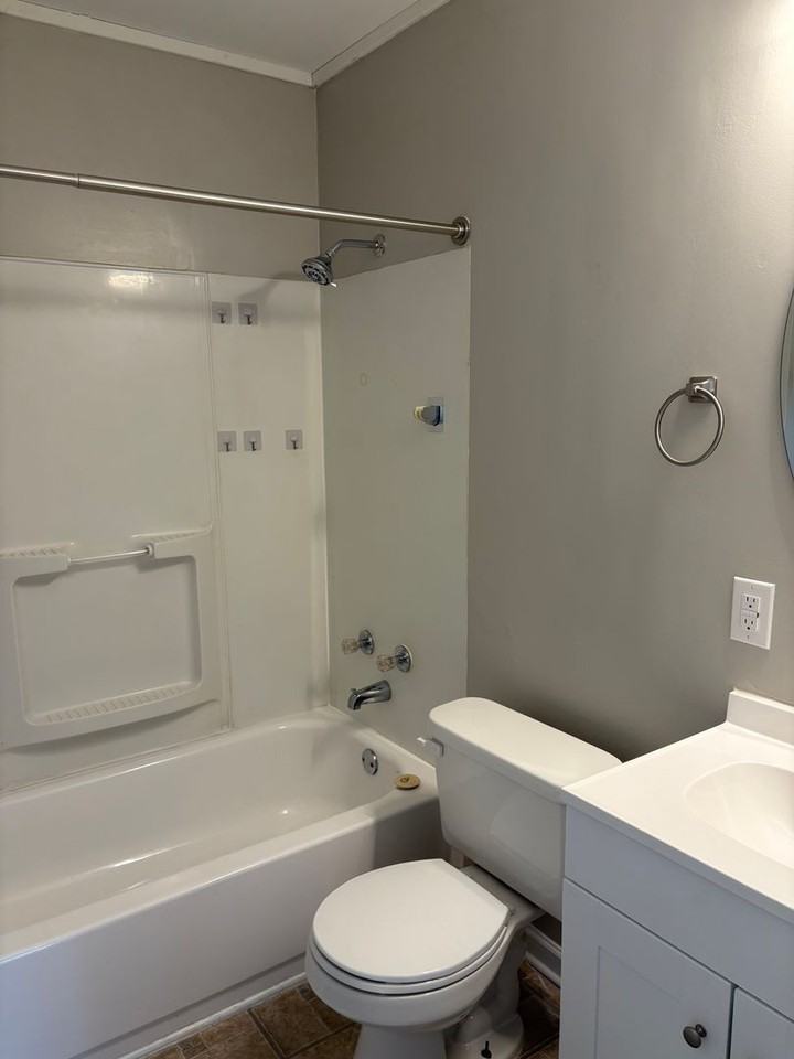 3051 Sandlewood Rd - Photo 7 of 10