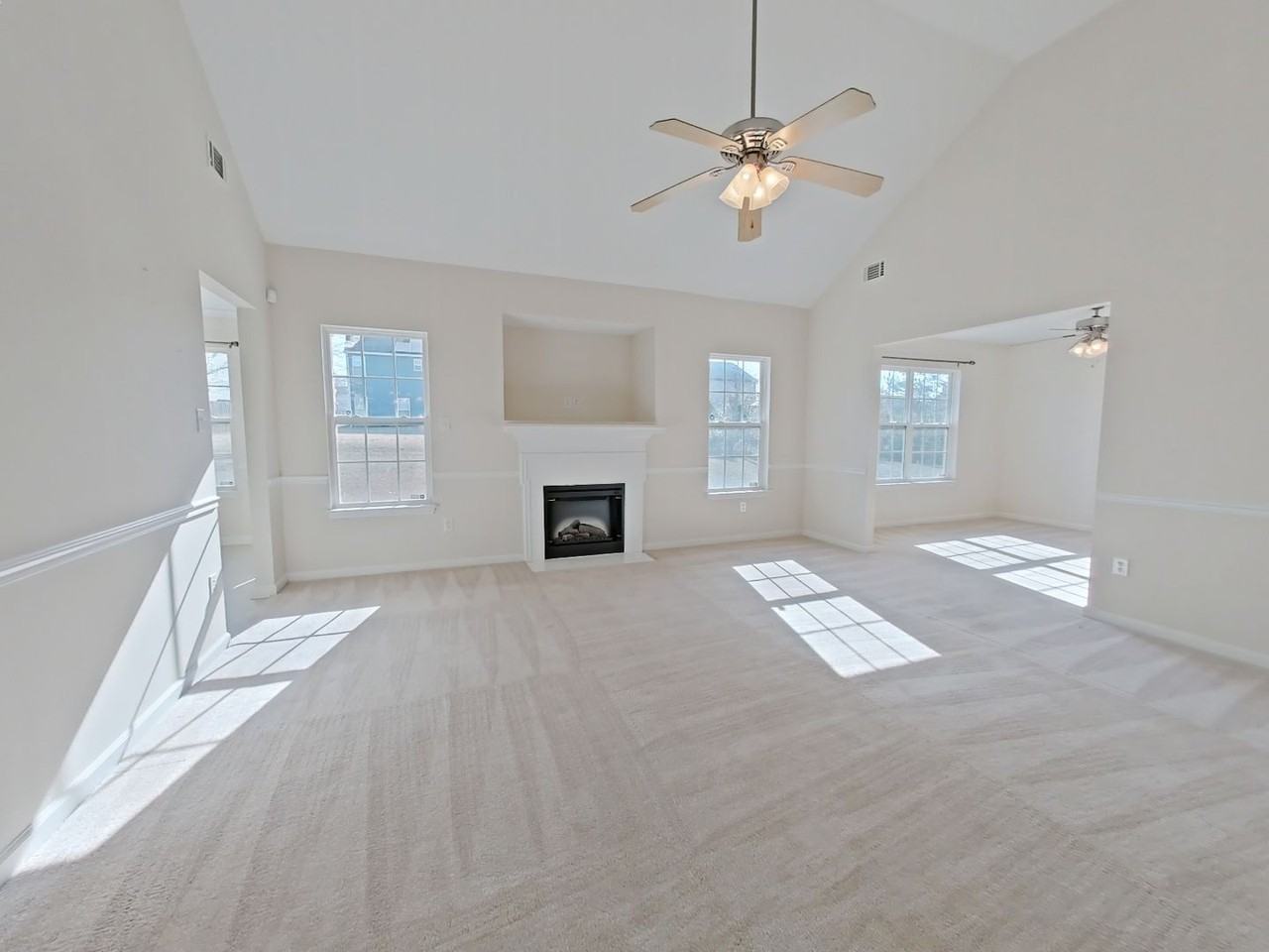 113 Dozier Dr - Photo 4 of 37