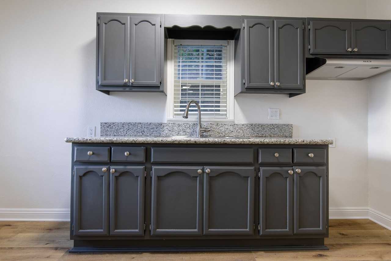 Newly Remodeled Studio Apartment - Photo 4 of 6