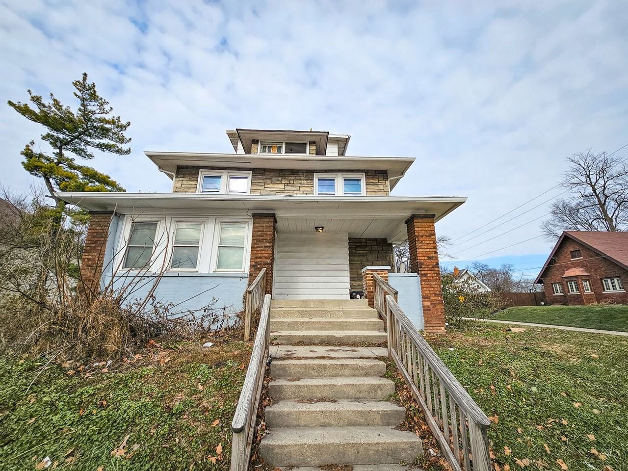 4831 E Washington St #4 - Photo 2 of 21