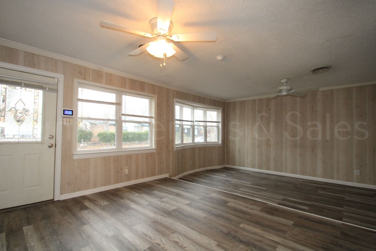 507 S 13th St - Photo 6 of 24
