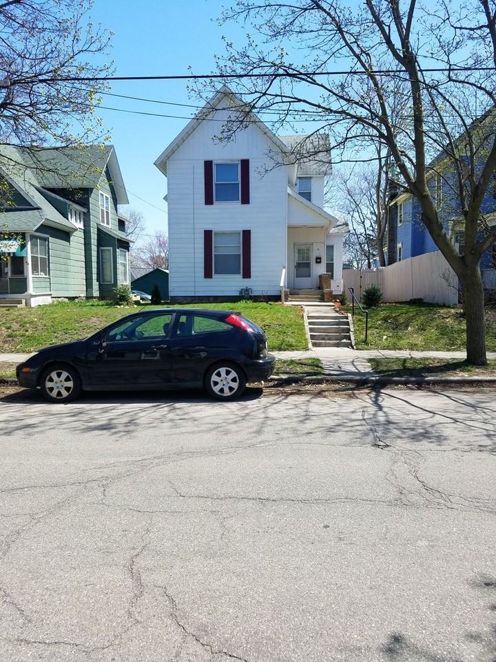 48 Straight Ave Sw - Photo 4 of 28