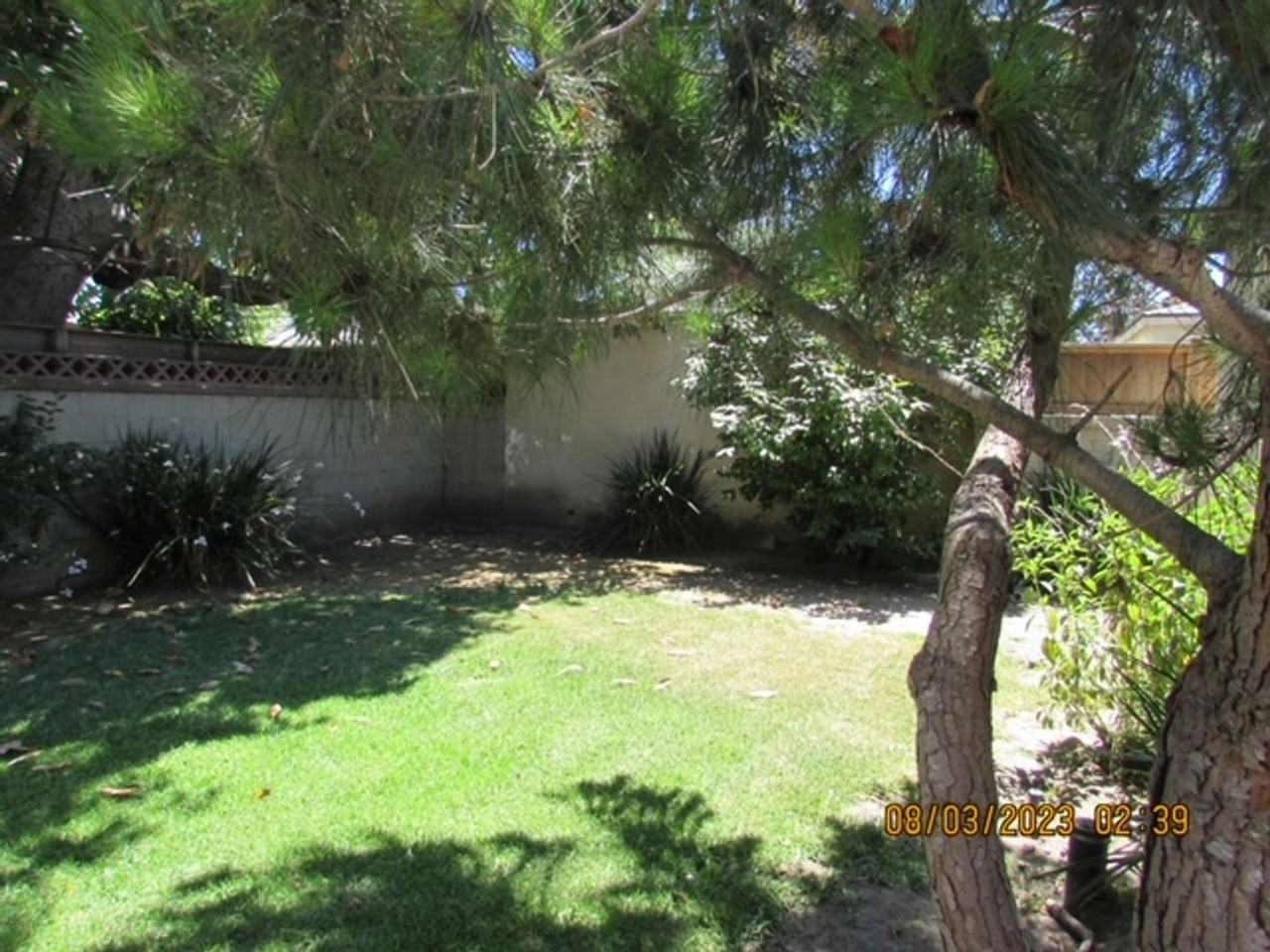 10734 Garfield Ave - Photo 2 of 24